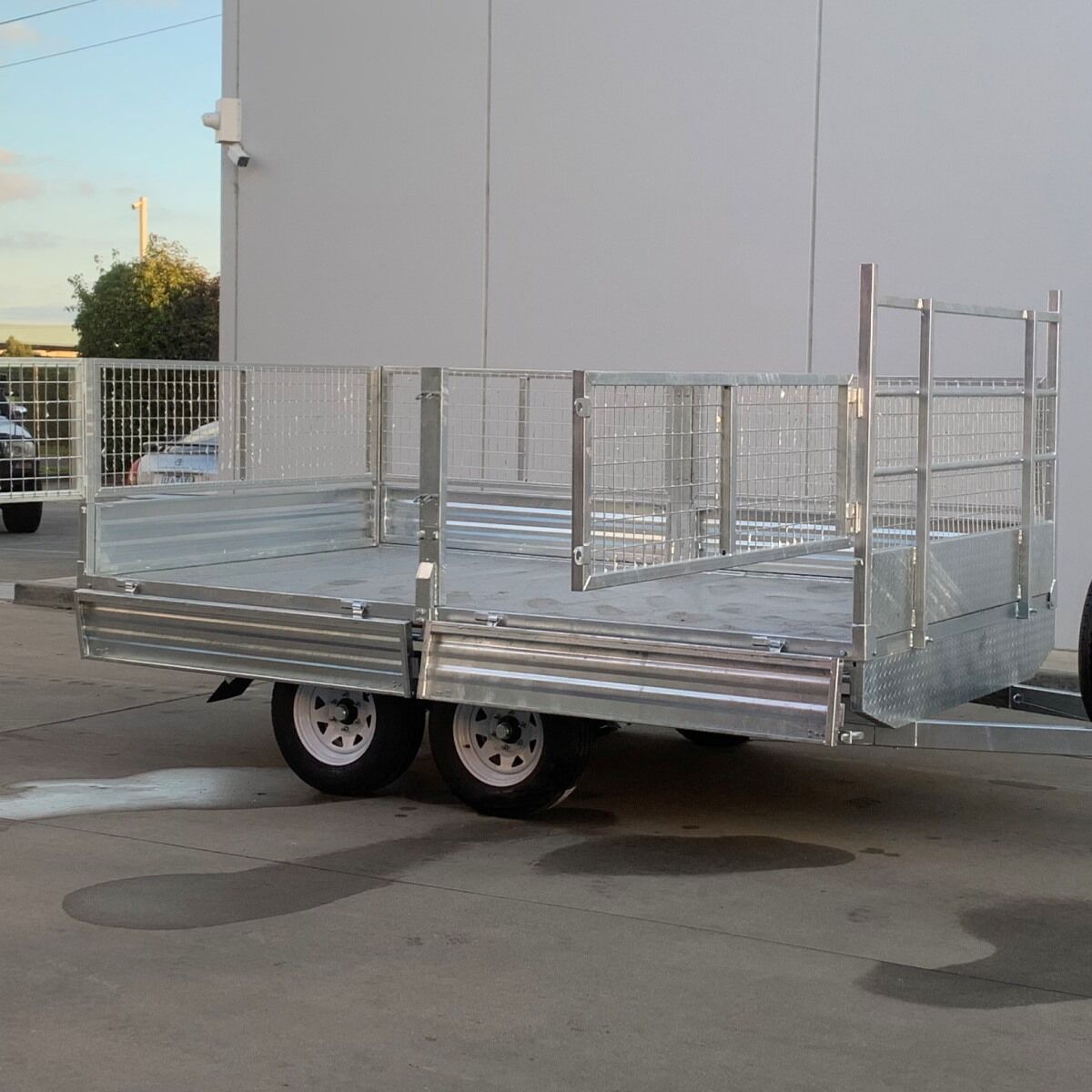 Trailer Cage - 12x7x2 36m x 21m x 06m