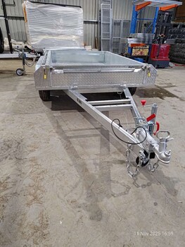 8x5 Box Tandem Trailer 2000kg ATM