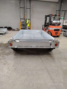 8x5 Box Tandem Trailer 2000kg ATM