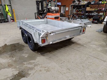 8x5 Box Tandem Trailer 2000kg ATM